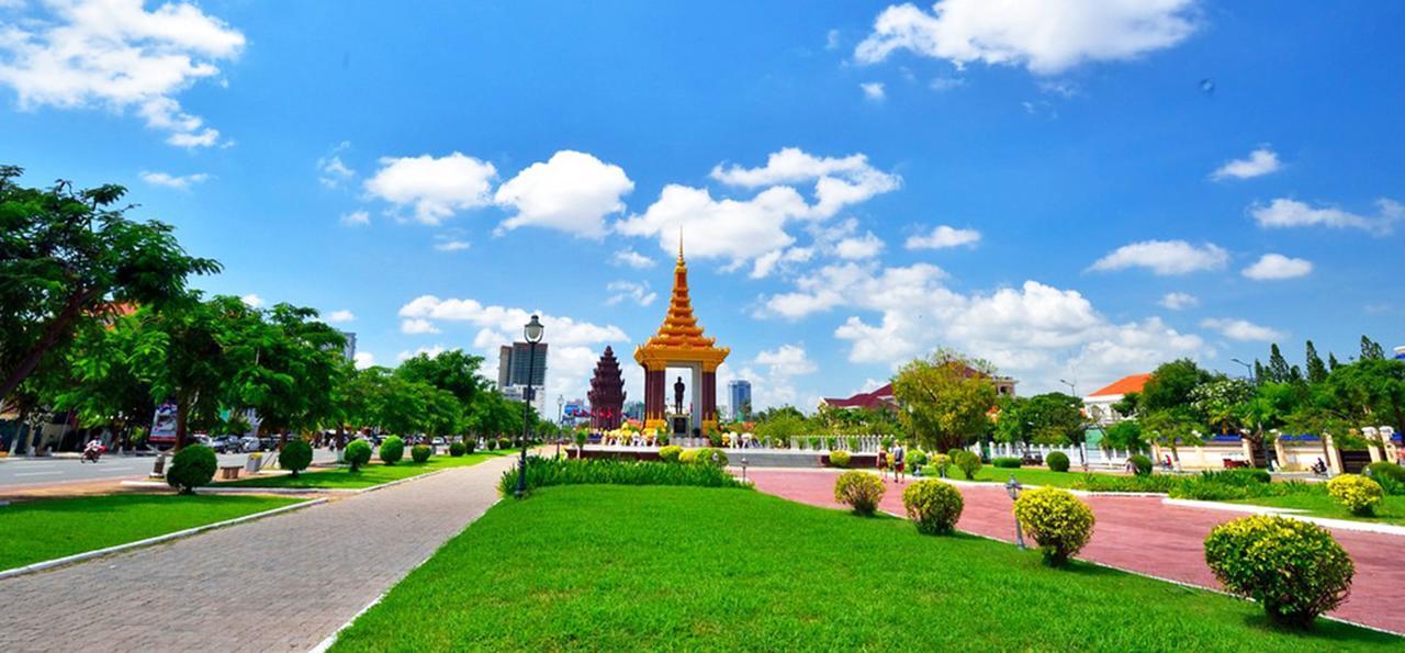 Tonle Khmer Guesthouse And Sky Bar Phnom Penh Esterno foto